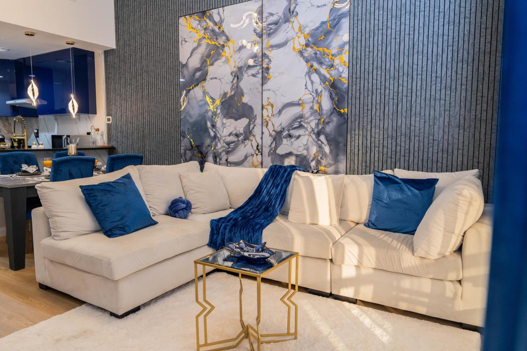 Apartment Marina ,1bhk ,full Marina View,partial Sea View ,near Marina Walk, Marina Mall And Jbr *