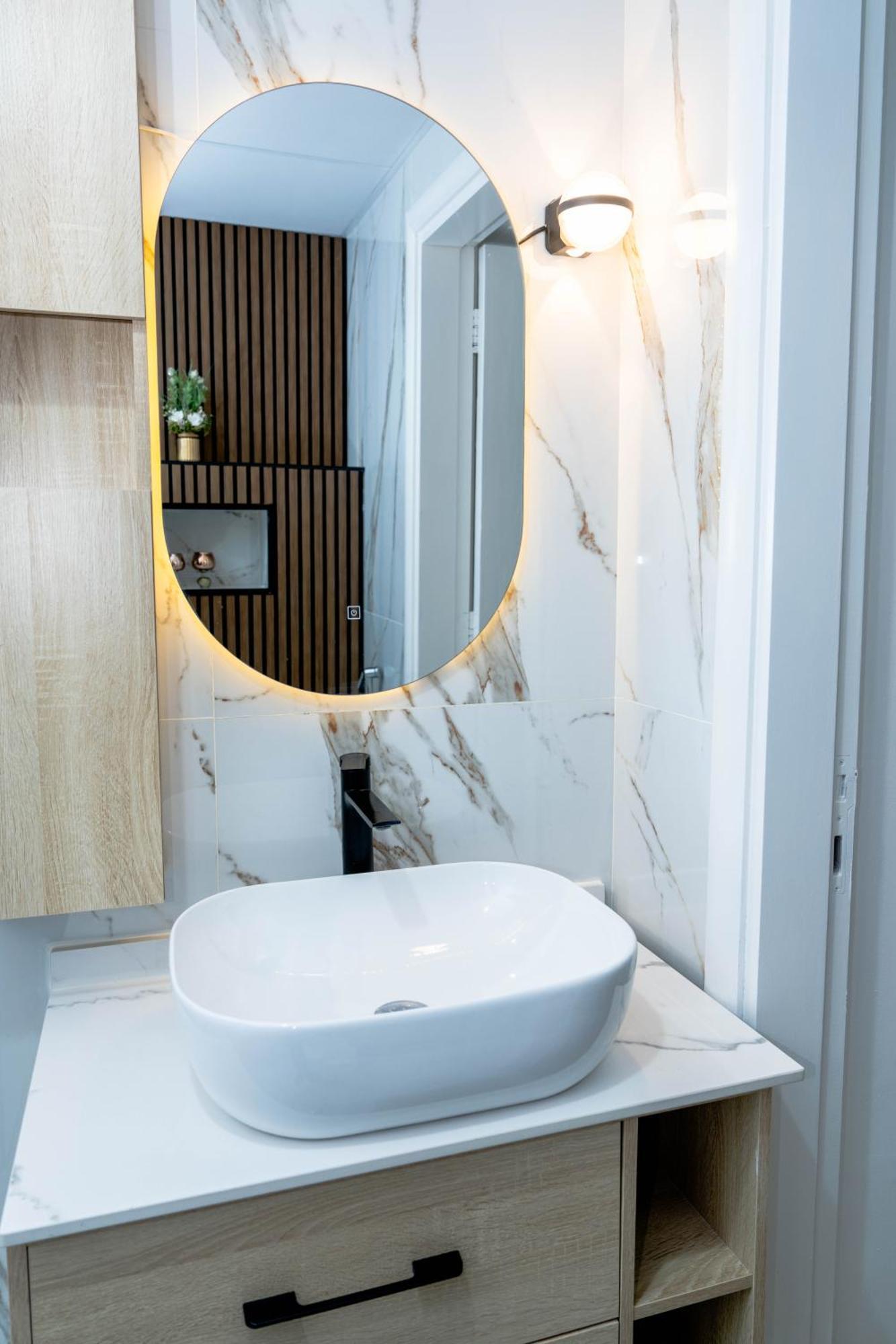 Marina ,1bhk ,full Marina View,partial Sea View ,near Marina Walk, Marina Mall And Jbr