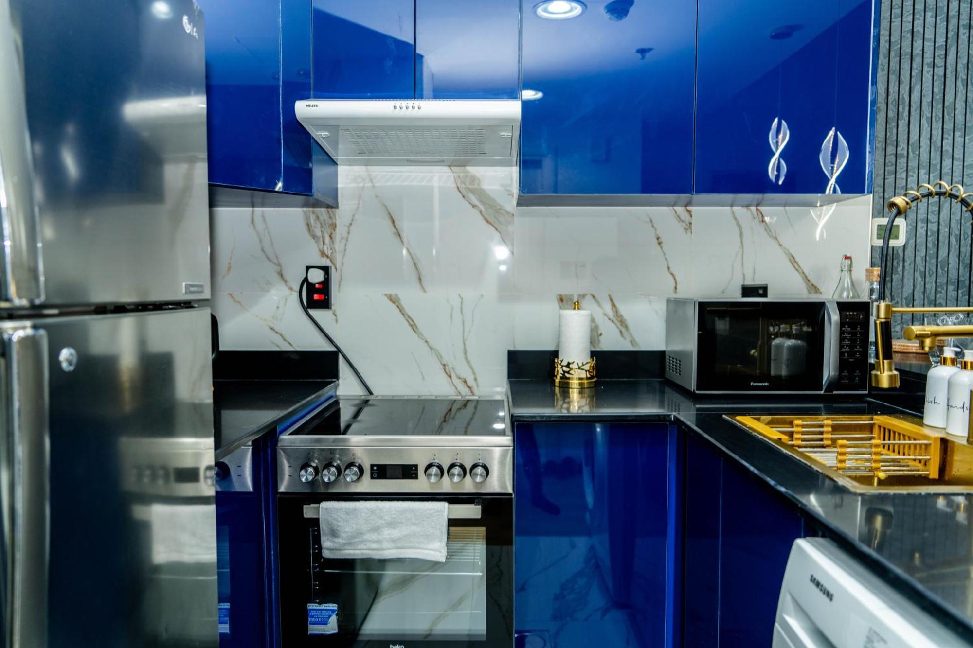 Apartment Marina ,1bhk ,full Marina View,partial Sea View ,near Marina Walk, Marina Mall And Jbr *