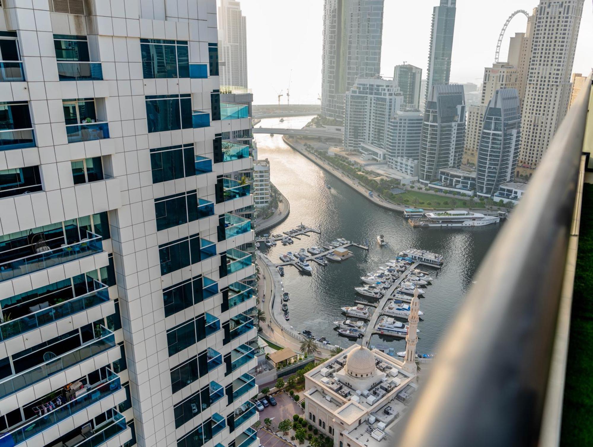 Marina ,1bhk ,full Marina View,partial Sea View ,near Marina Walk, Marina Mall And Jbr Apartment